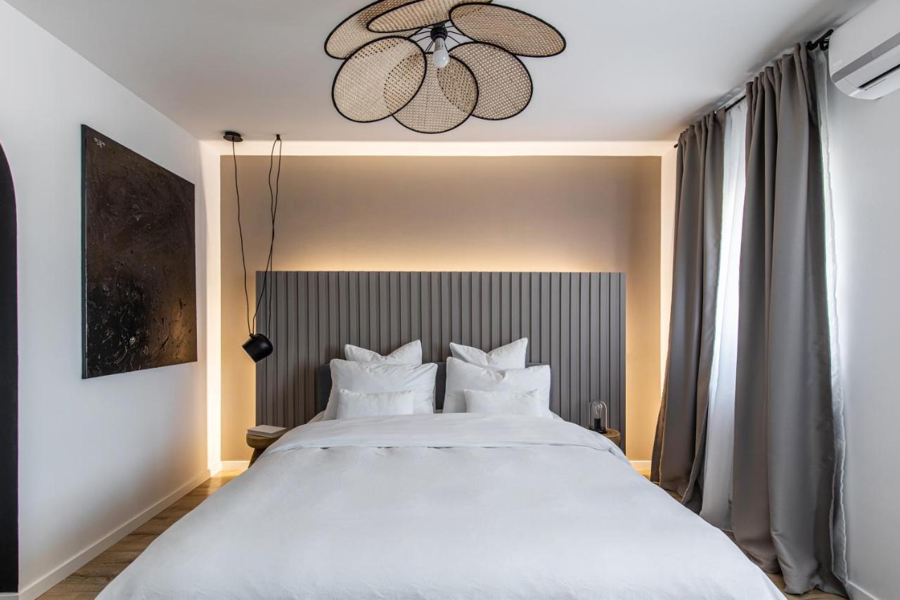 Downtown Story By Urbanesq Apartment Bukares Bagian luar foto