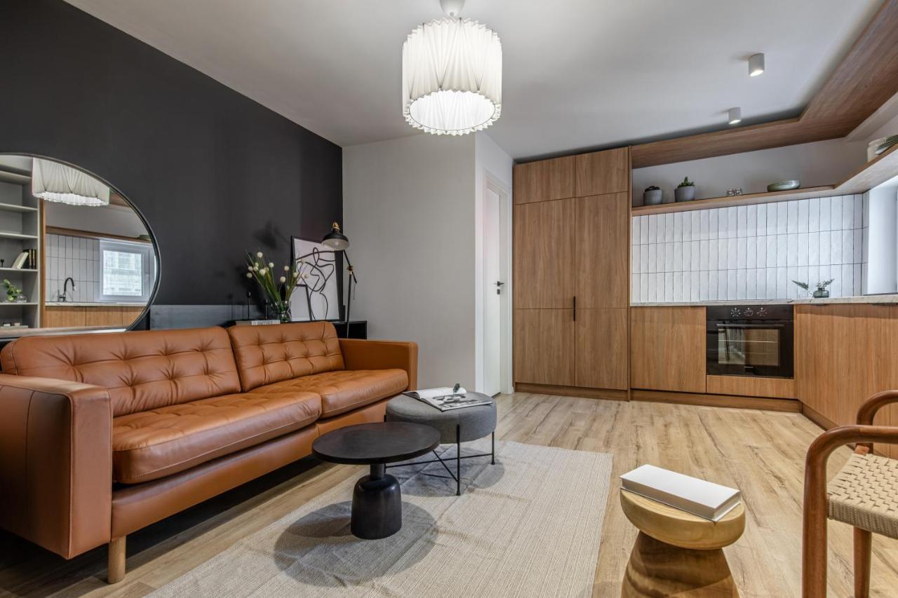 Downtown Story By Urbanesq Apartment Bukares Bagian luar foto